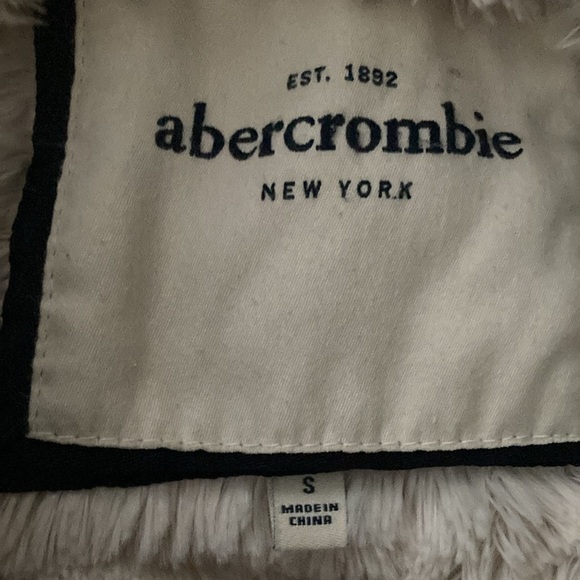 Abercrombie Fall Cargo Khaki Jacket, Youth S EUC - Picture 3 of 7